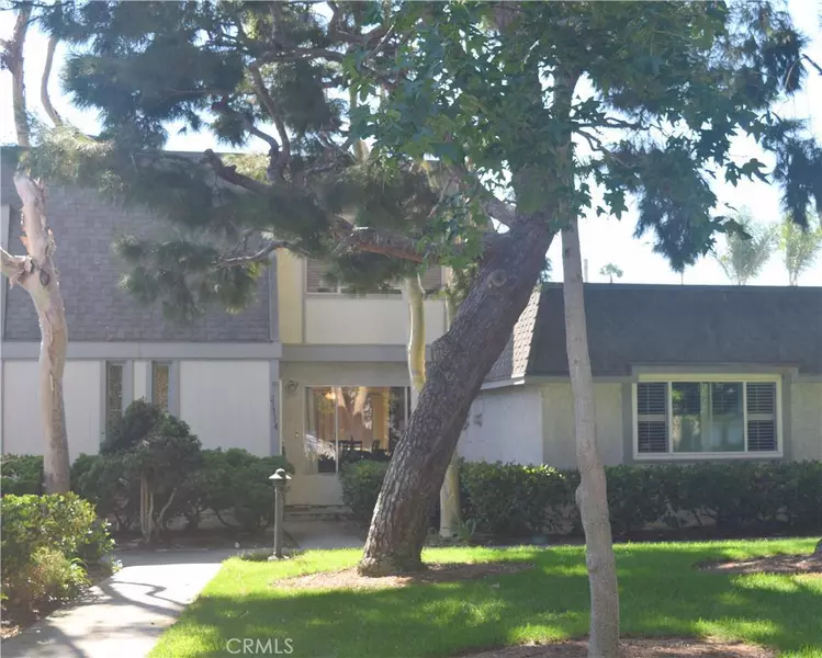 21114 Windchild LN, Huntington Beach, CA 92646