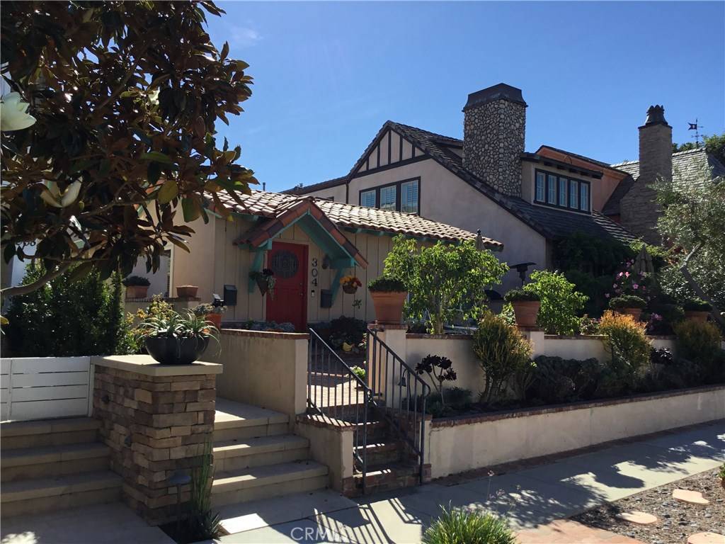 Corona Del Mar, CA 92625,304 Larkspur AVE