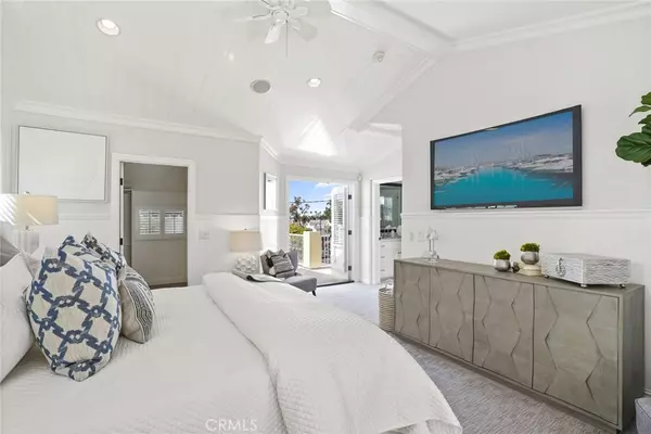 327 Marguerite AVE, Corona Del Mar, CA 92625