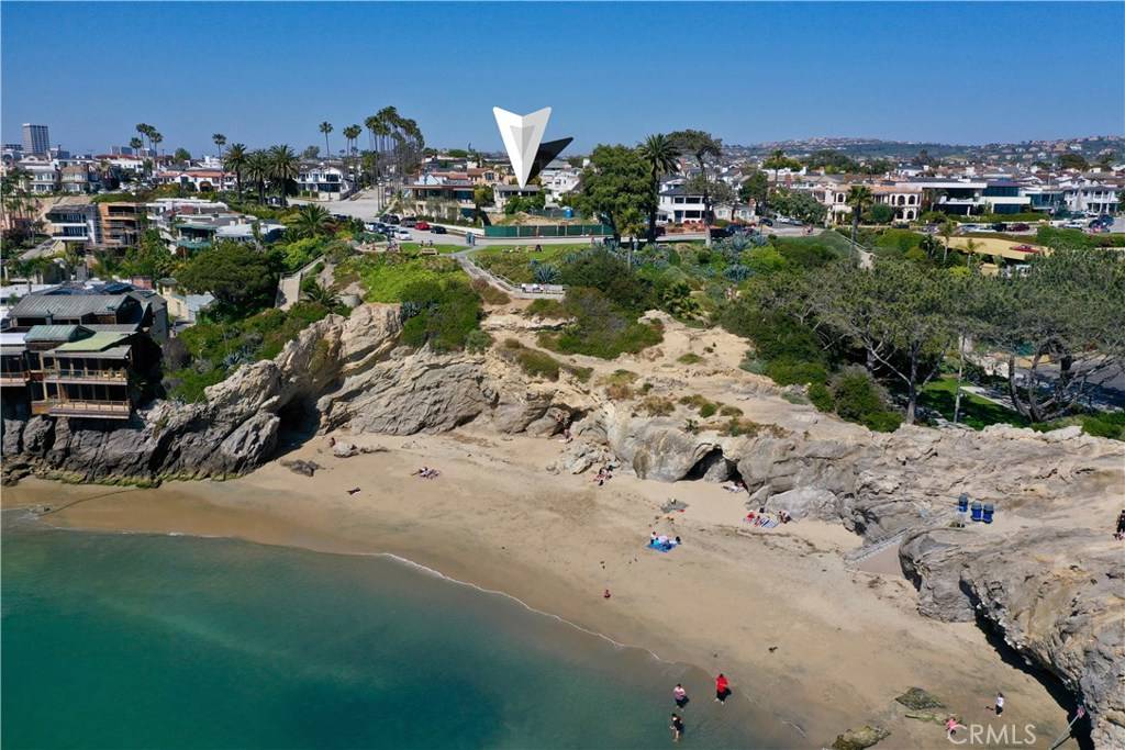 Corona Del Mar, CA 92625,2811 Ocean LN