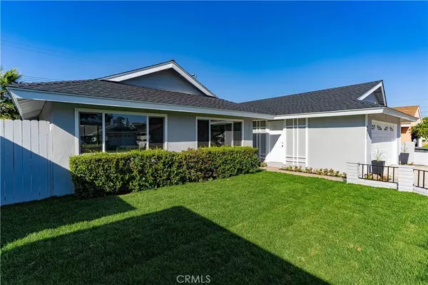 Huntington Beach, CA 92646,8921 Shoal CIR