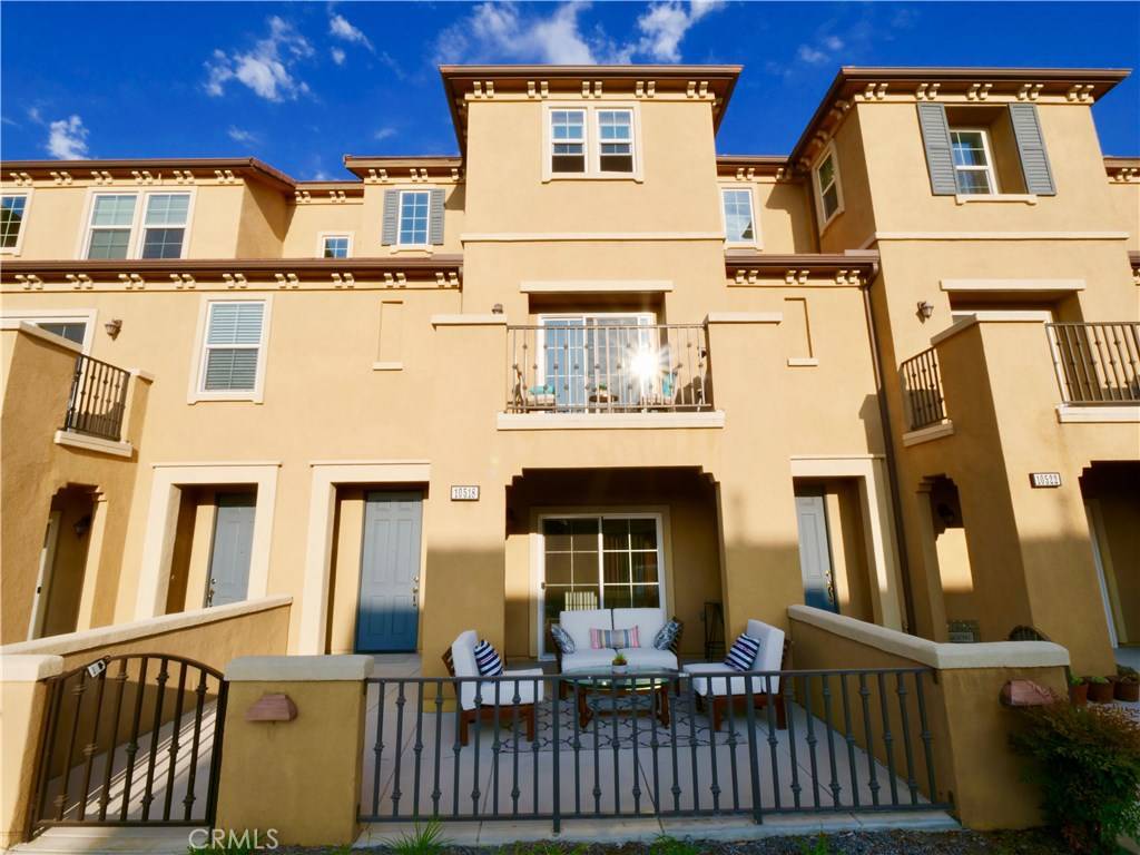 10518 Willow LN, Santa Fe Springs, CA 90670