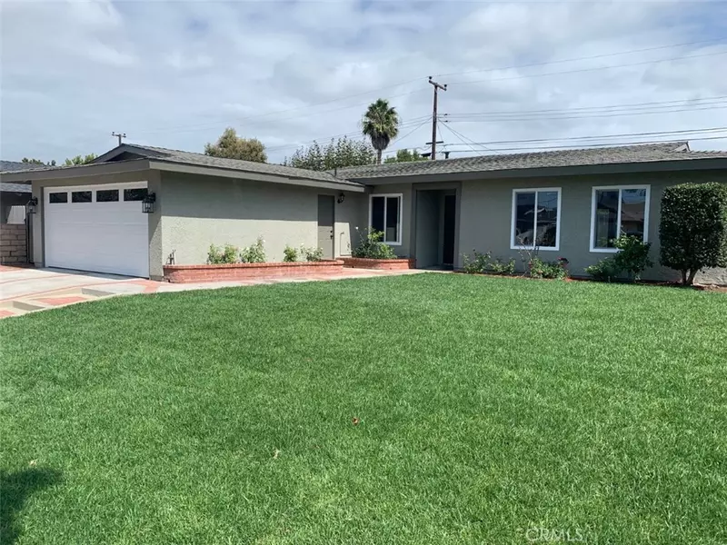 3210 Oregon AVE, Costa Mesa, CA 92626