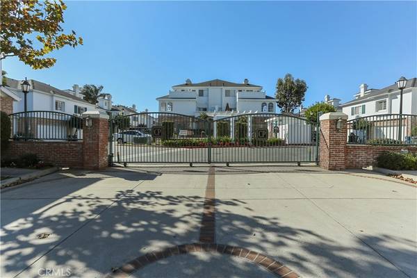 18775 Chapel LN, Huntington Beach, CA 92646