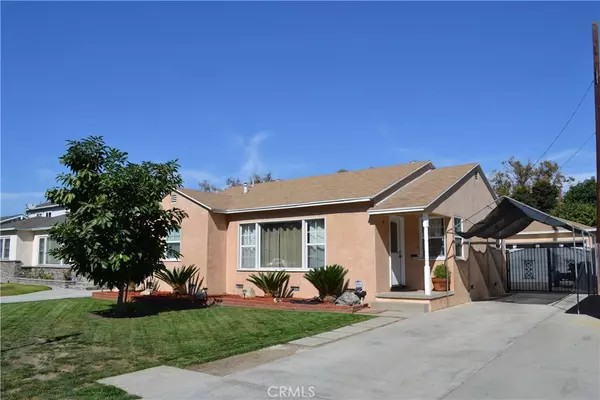 Downey, CA 90242,9117 Priscilla ST