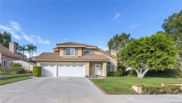 33 Las Castanetas, Rancho Santa Margarita, CA 92688