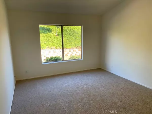 Mission Viejo, CA 92692,23881 Villena