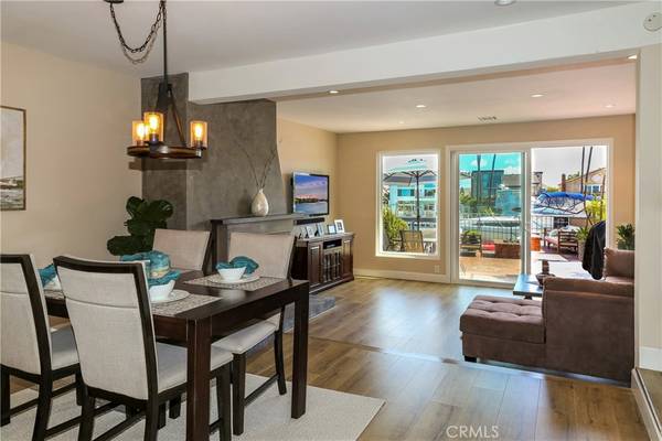 Huntington Beach, CA 92649,16086 Bonaire CIR