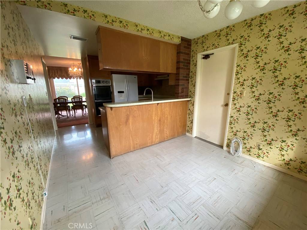 Anaheim, CA 92804,2737 W Savoy PL