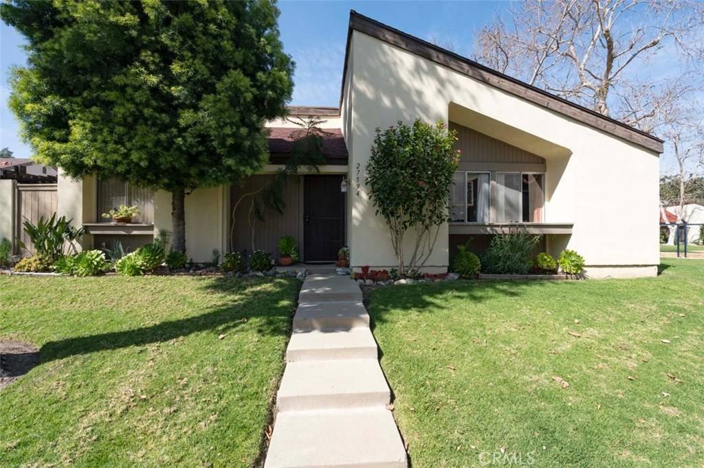 27594 Brookside LN, San Juan Capistrano, CA 92675
