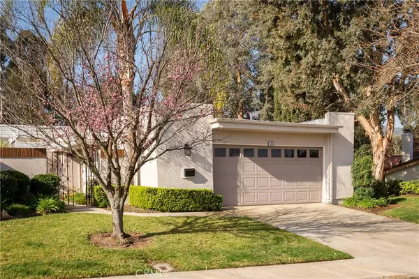 Laguna Woods, CA 92637,5035 Avenida Del Sol