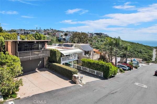 Laguna Beach, CA 92651,1070 Oro ST