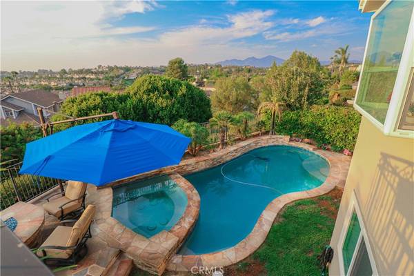 Mission Viejo, CA 92692,27295 Viana