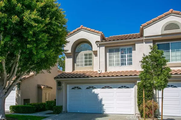 Irvine, CA 92614,9 Almador #257