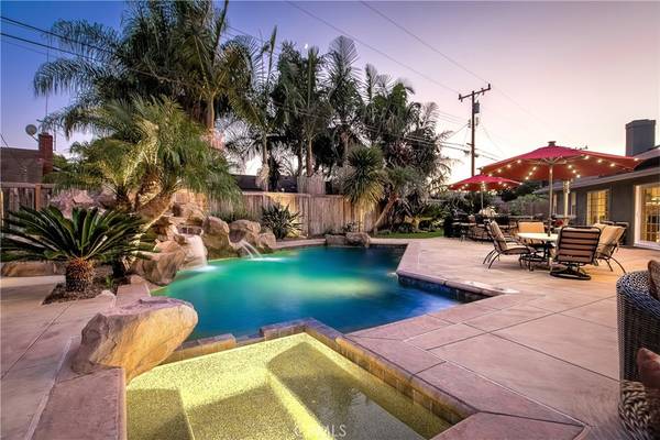 20122 Cove CIR, Huntington Beach, CA 92646