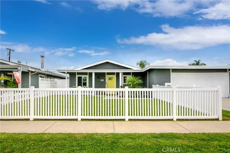 9601 Sailfish DR, Huntington Beach, CA 92646