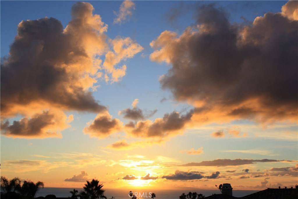 San Clemente, CA 92672,203 Calle Rica