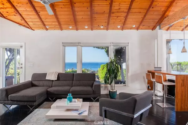 Laguna Beach, CA 92651,445 Hilledge DR