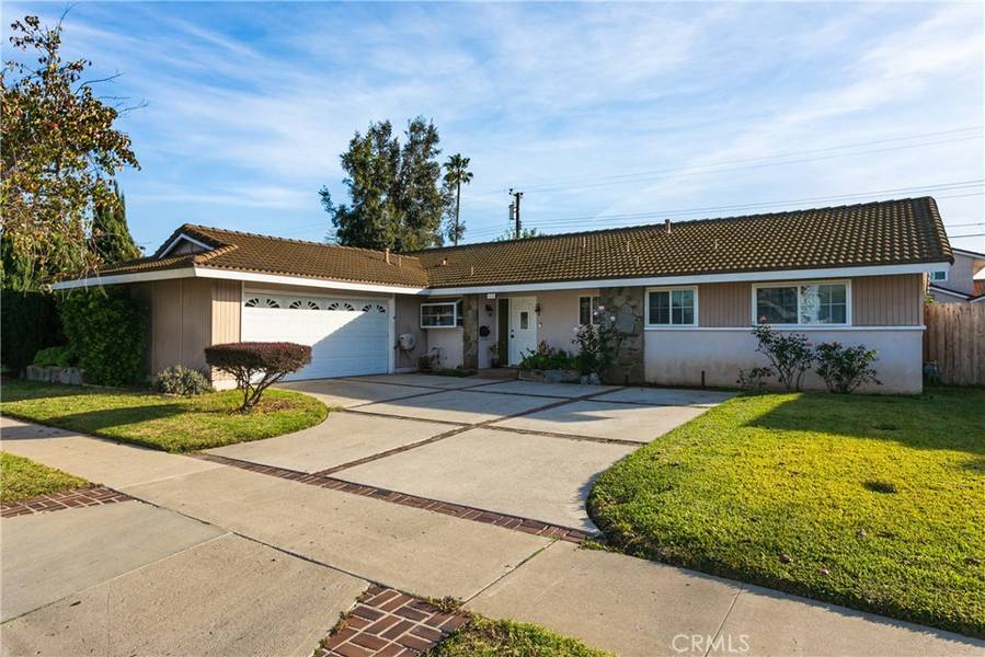 1133 El Camino DR, Costa Mesa, CA 92626