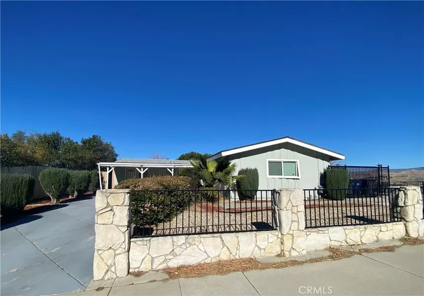 19215 Beachgrove CT, Newhall, CA 91321