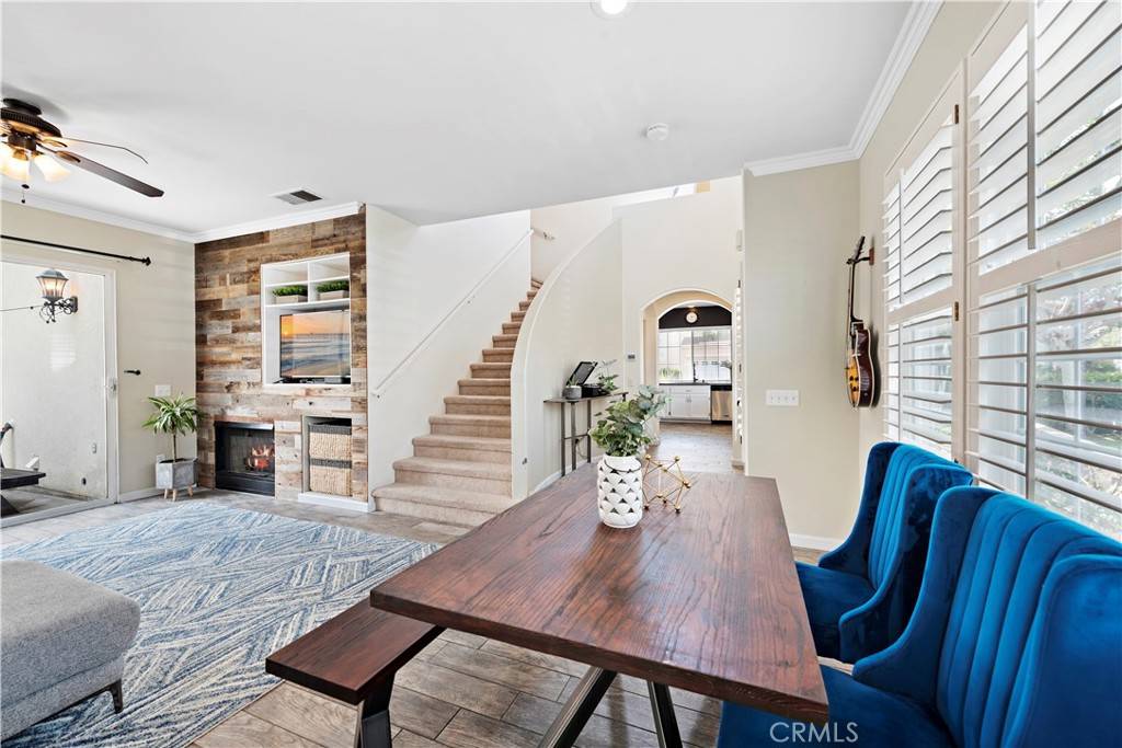 Aliso Viejo, CA 92656,2 Laurent
