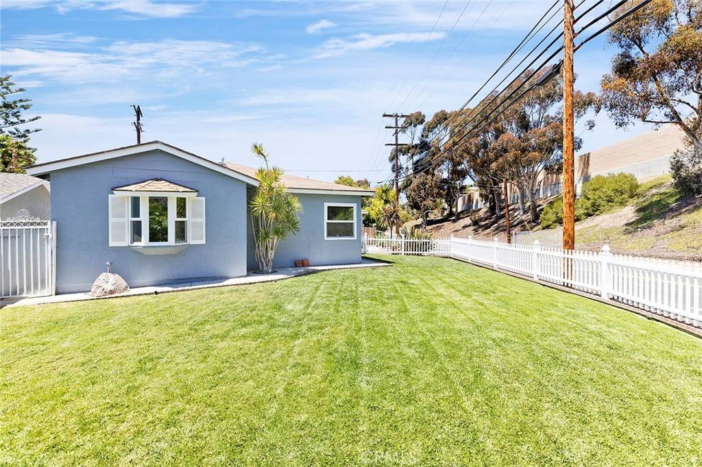 San Clemente, CA 92672,118 W Avenida San Antonio