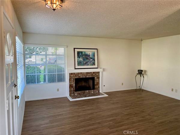 Irvine, CA 92612,65 Exeter #38