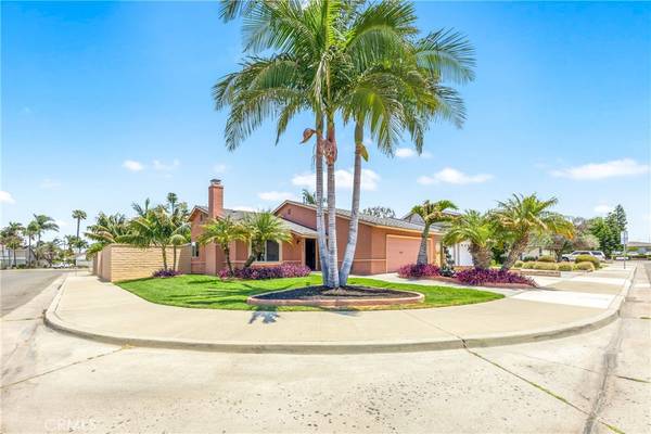 6921 Tucana DR, Huntington Beach, CA 92647