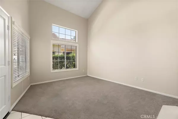 Aliso Viejo, CA 92656,96 Nightingale DR