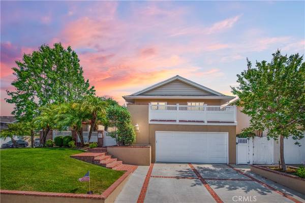 8312 Snowbird DR, Huntington Beach, CA 92646