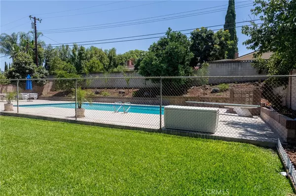 Hacienda Heights, CA 91745,15564 Pintura DR