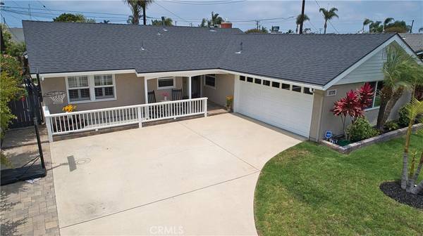 17711 PRESCOTT LN, Huntington Beach, CA 92647