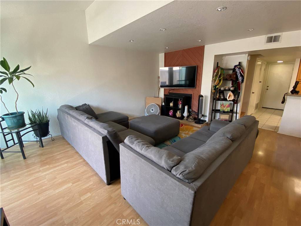 Westminster, CA 92683,14139 Windjammer LN