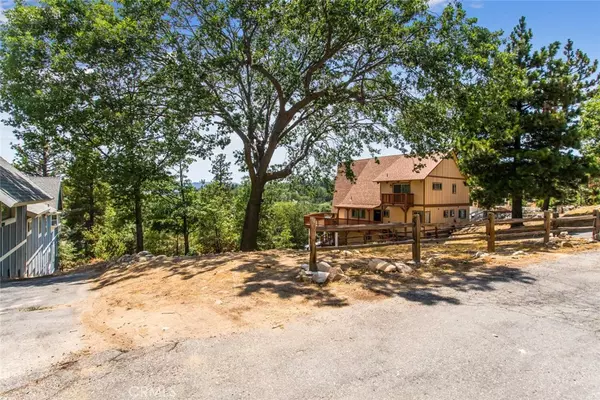 Lake Arrowhead, CA 92352,0 Arbon LN