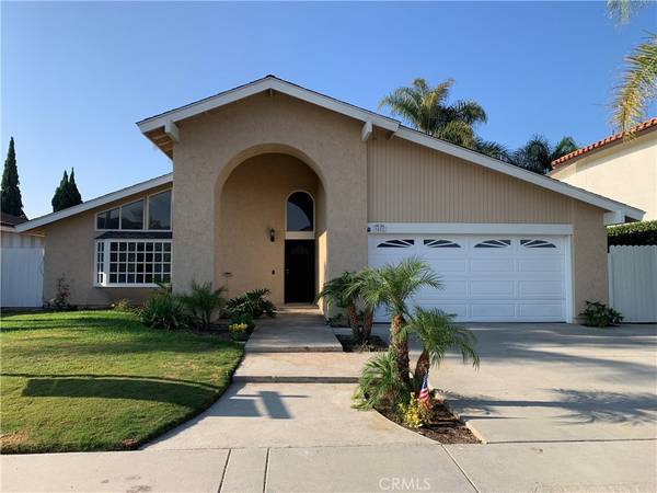 9882 Big Sur DR, Huntington Beach, CA 92646