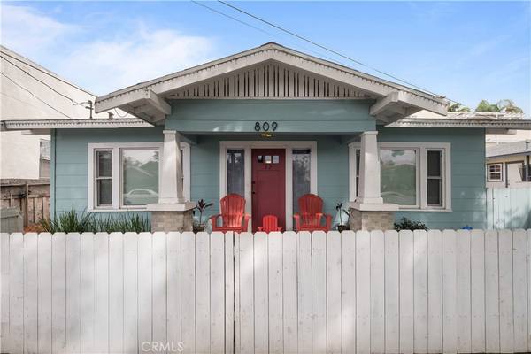 809 W Myrtle ST, Santa Ana, CA 92701