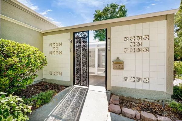 Laguna Woods, CA 92637,747 Avenida Majorca #A