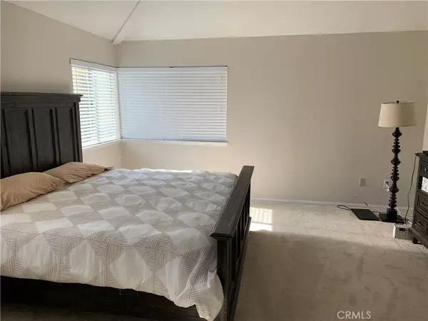 Irvine, CA 92614,28 Monte Carlo