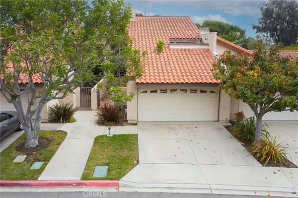 19566 Sardinia LN, Huntington Beach, CA 92646