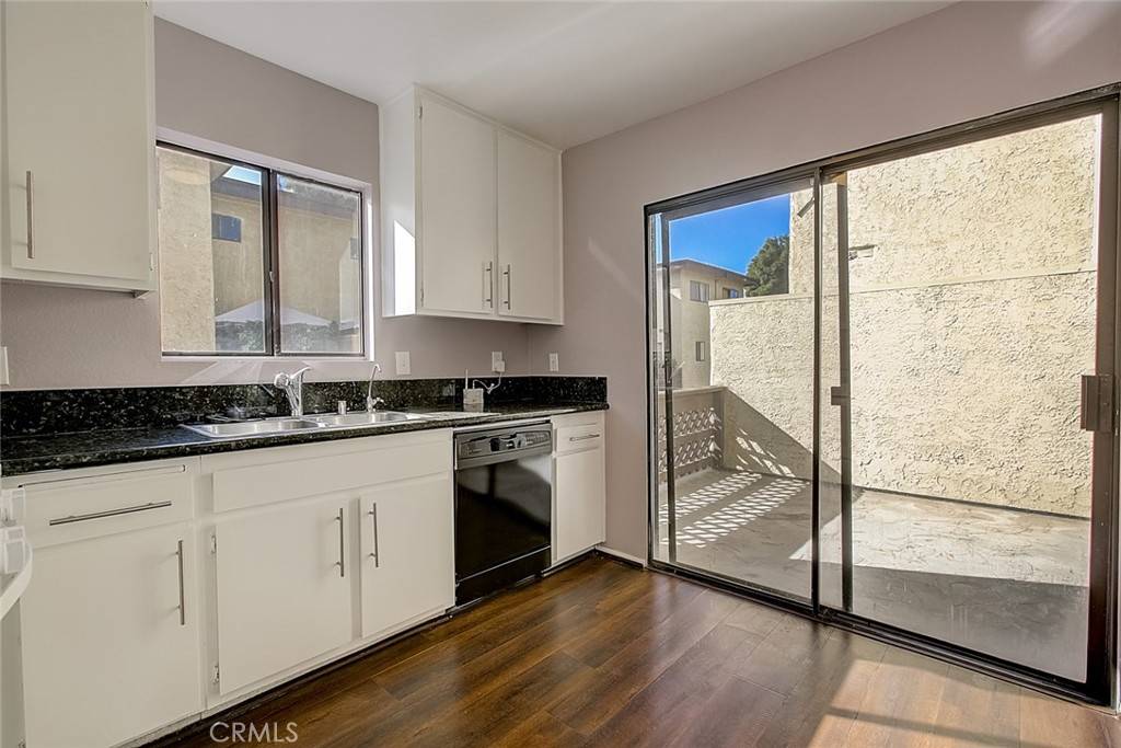 North Hills, CA 91343,9131 Burnet AVE #6