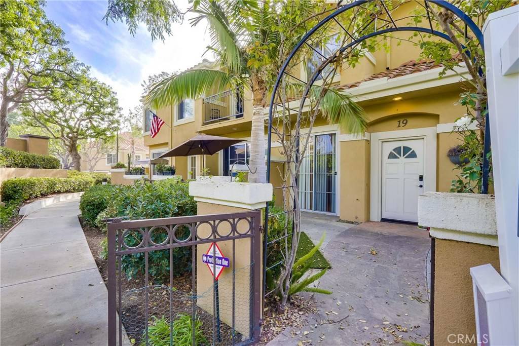 Aliso Viejo, CA 92656,19 Overture LN