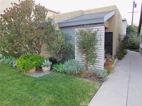 131 6th ST, Seal Beach, CA 90740