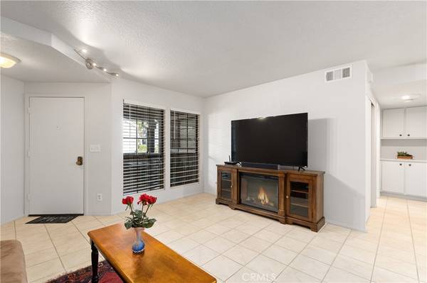 Laguna Niguel, CA 92677,24273 Avenida De Las Flores #105