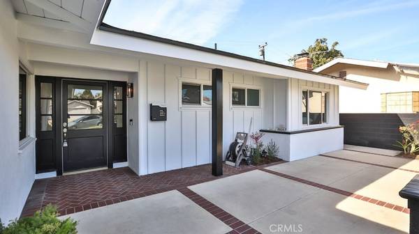 Costa Mesa, CA 92626,3083 Roanoke LN