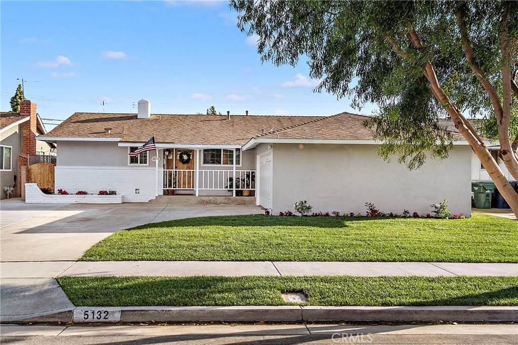 Huntington Beach, CA 92649,5132 Robinwood DR