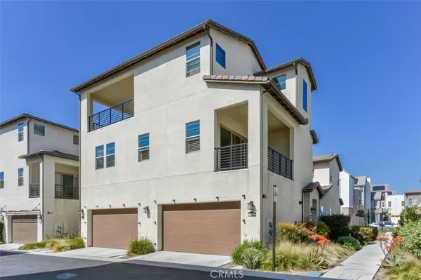 114 Sculpture, Irvine, CA 92618