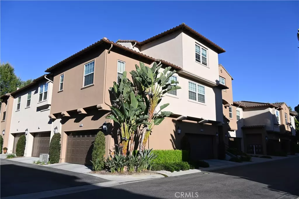 Irvine, CA 92603,384 Quail Ridge