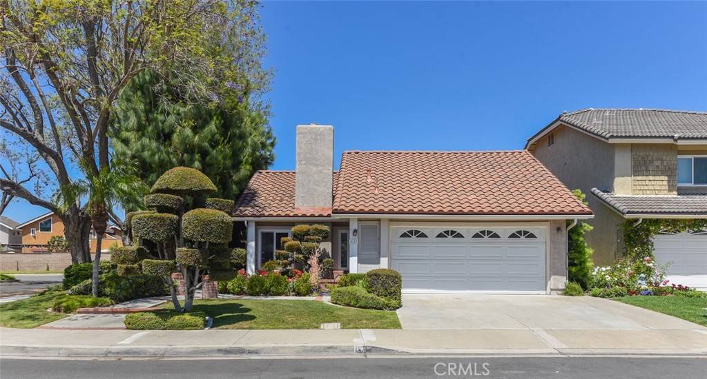 13 Alba W, Irvine, CA 92620