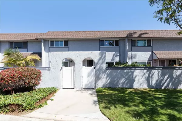 Huntington Beach, CA 92649,4676 Pinecrest CIR #13