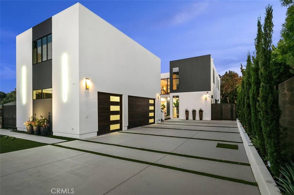 Homes for sale - 1908 Tustin AVE, Newport Beach, CA 92660 – MLS#OC2...